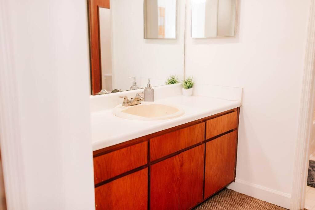 Apartmán Cozy 3-Bed Athens Getaway, Right Near Uga! Exteriér fotografie